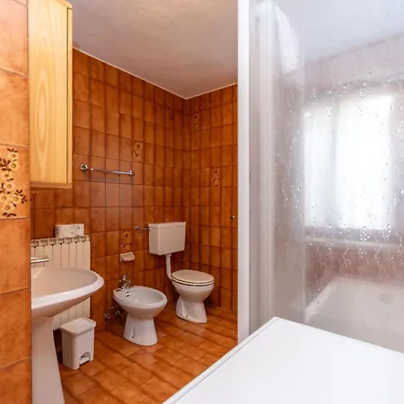Auta Apartament *